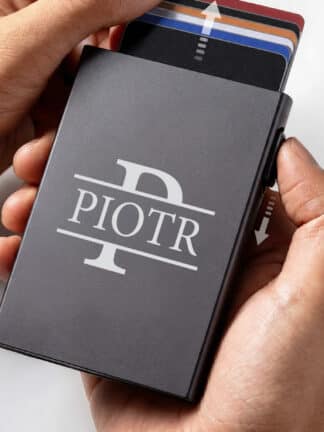 Personalizowane aluminiowe etui na karty