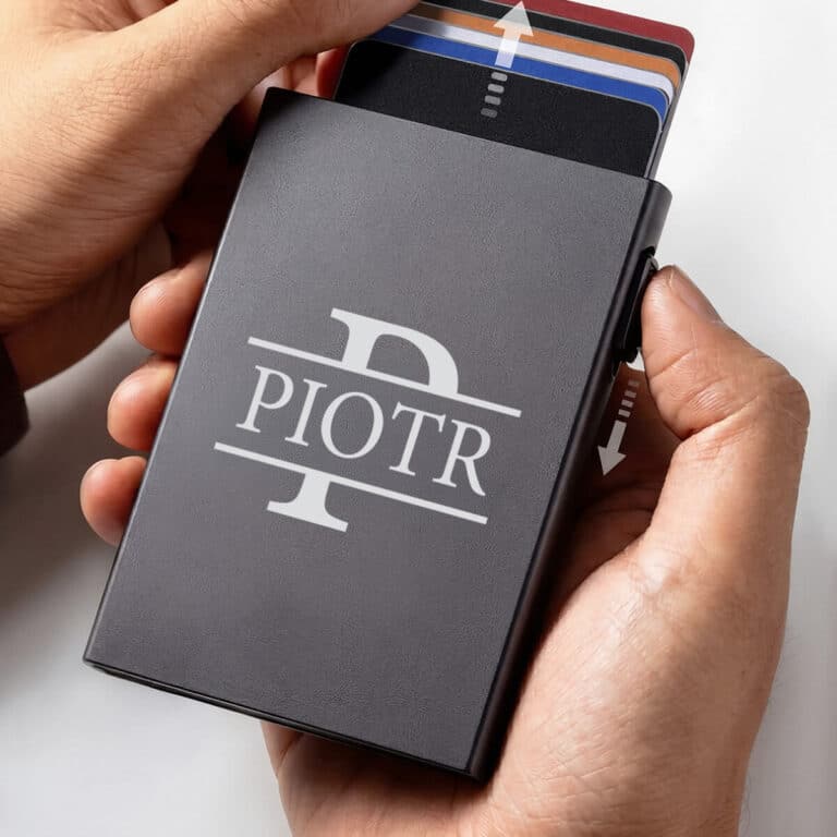 Personalizowane aluminiowe etui na karty